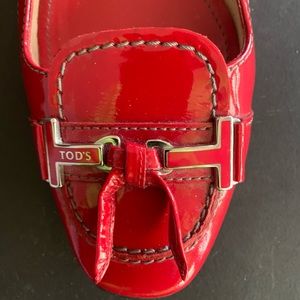 Tods Women's Red Slingback Moccasin Kitten Heel US Size 7. Never worn.
